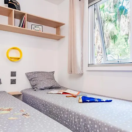 - 30min Disneyland Touquin